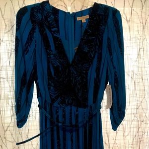 NWT Eva Medes/NY&Co. Blue and black dress. 3/4 length